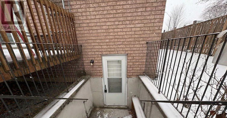 62 Scarbell Drive, Toronto, ON, M1C 5G8 - 3