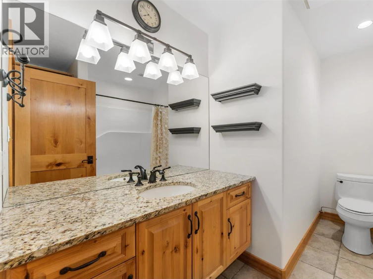 8-17211 Thomson Road, Lake Country, BC, V4V 2K3 - 64