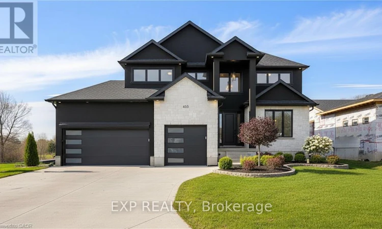 2 Avery Place