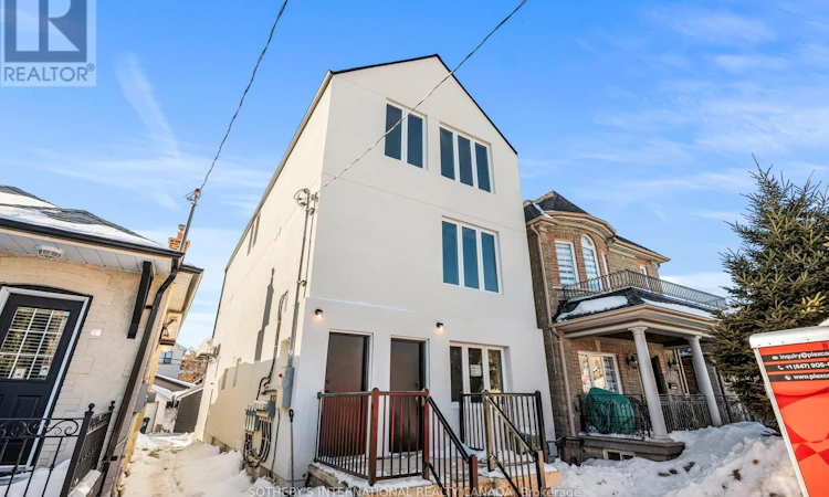 462 Northcliffe Boulevard
