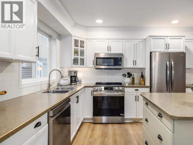 413-665 Cook Road, Kelowna, BC, V1W 4T4 - 10