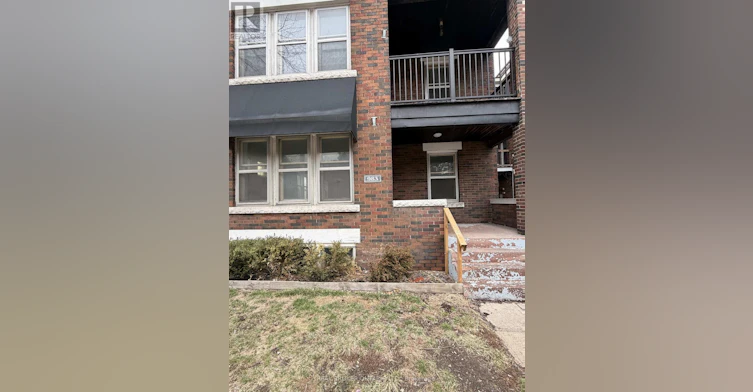 1-983 Main Street E, Hamilton, ON, L8M 1N3