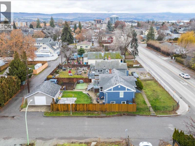 2405 Pandosy Street - 3