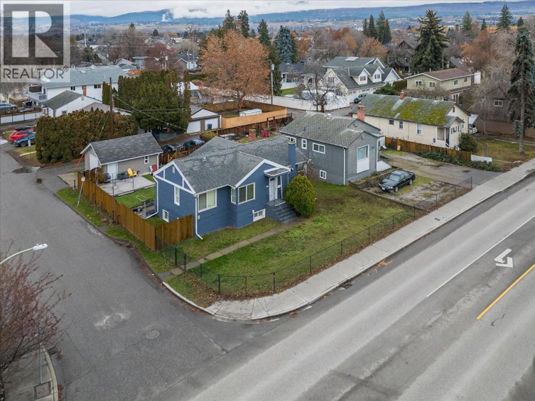 2405 Pandosy Street, Kelowna, BC, V1Y 1T7 - 15