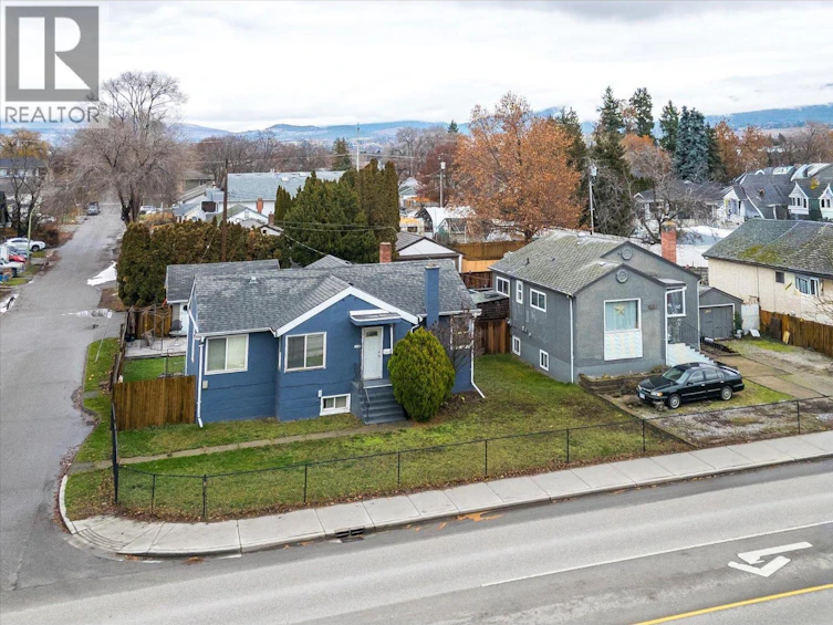 2405 Pandosy Street, Kelowna, BC, V1Y 1T7 - 2