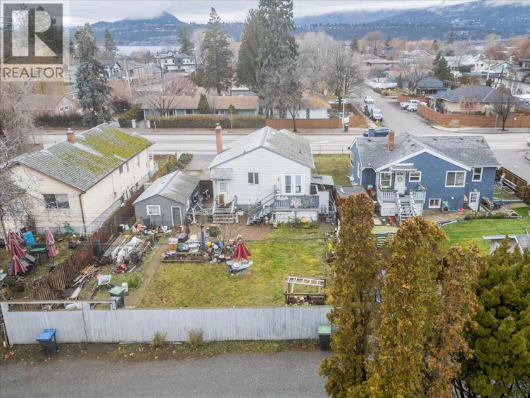 2405 Pandosy Street, Kelowna, BC, V1Y 1T7 - 5