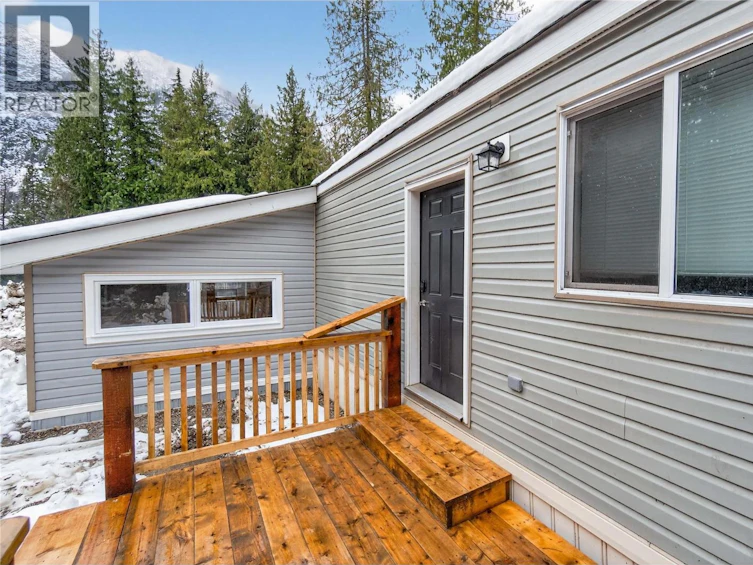 3277 Loschinski Road, Revelstoke, BC, V0E 2S0 - 54