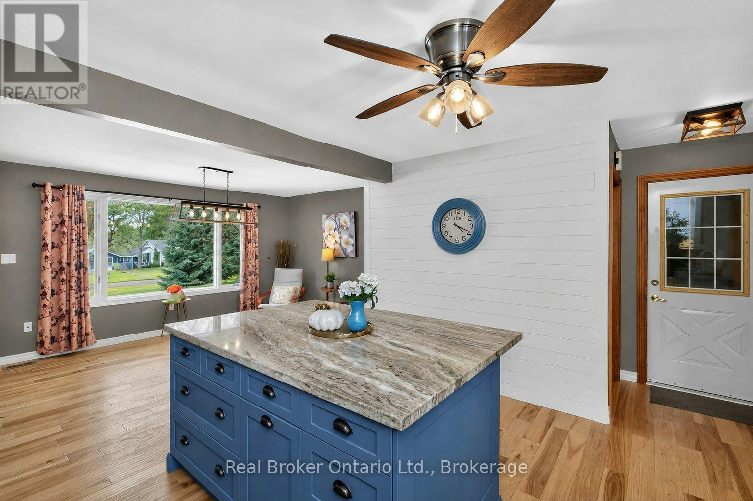 16 Mundy Avenue, Tiny, ON, L9M 0B5 - 6