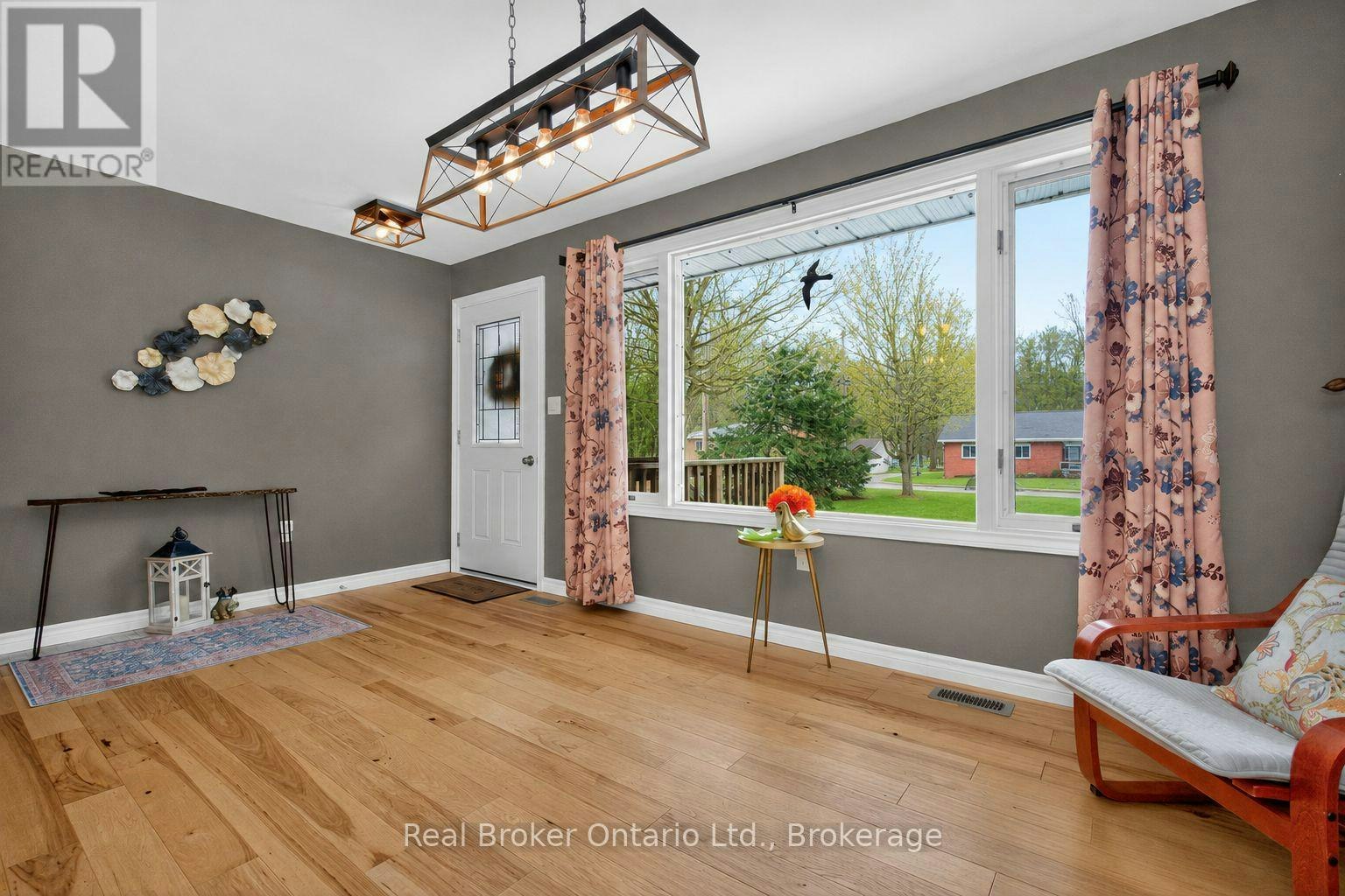 16 Mundy Avenue, Tiny, ON, L9M 0B5 - 3