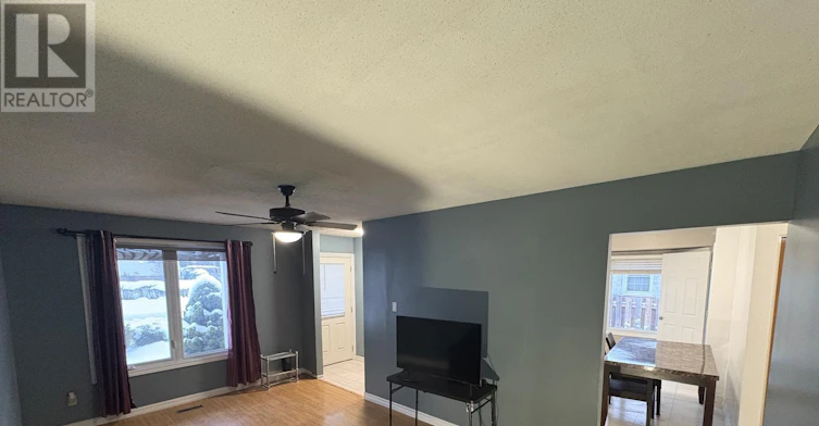34 Glenroy Road, London, ON, N5Z 3K9 - 3