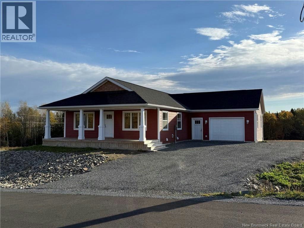 128 Hetherington Court, Woodstock, NB, E7M 0G9