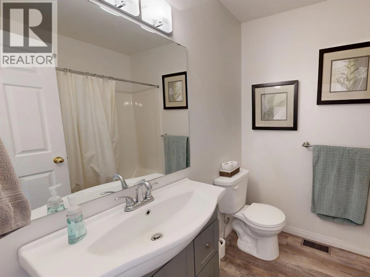 4983 Smith Road, 108 Mile Ranch, BC, V0K 2Z0 - 22