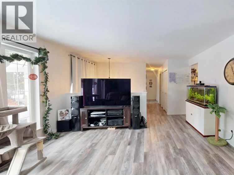 4983 Smith Road, 108 Mile Ranch, BC, V0K 2Z0 - 12