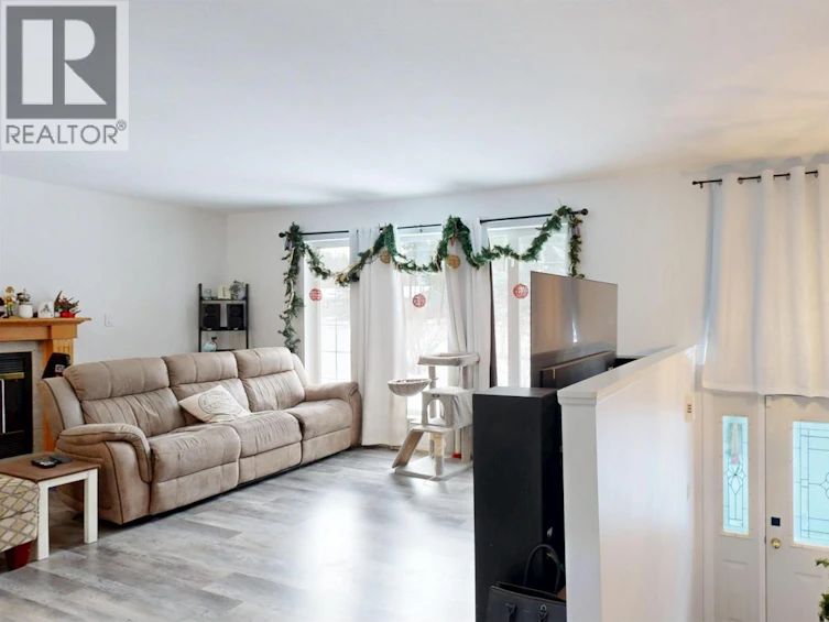 4983 Smith Road, 108 Mile Ranch, BC, V0K 2Z0 - 15