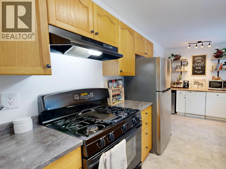 4983 Smith Road, 108 Mile Ranch, BC, V0K 2Z0 - 18