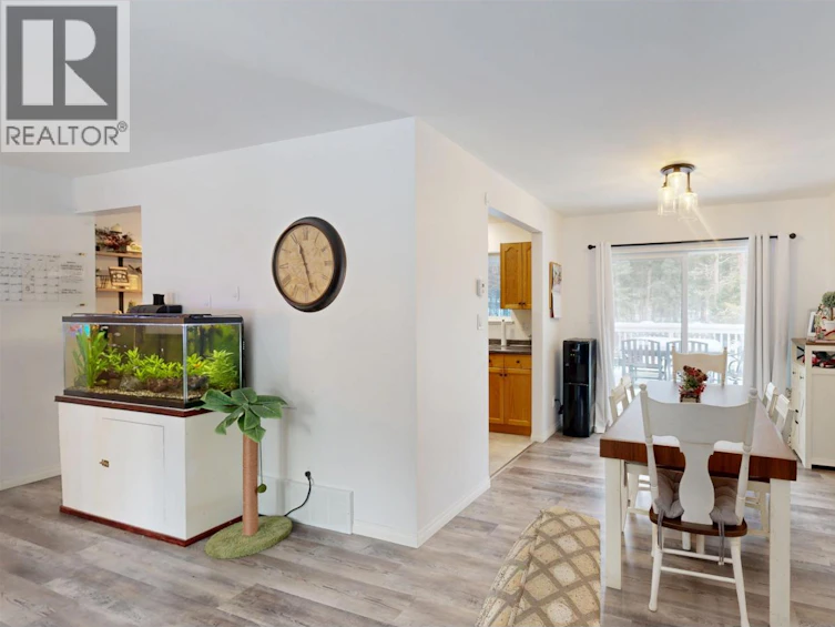 4983 Smith Road, 108 Mile Ranch, BC, V0K 2Z0 - 13
