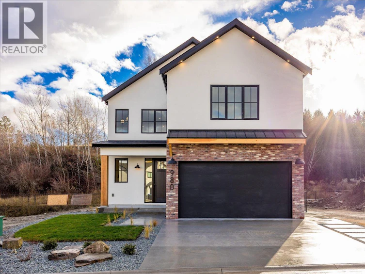 980 Bull Crescent, Kelowna, BC, V1W 0E6