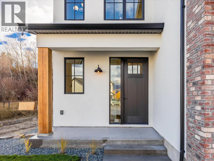 980 Bull Crescent, Kelowna, BC, V1W 0E6 - 3