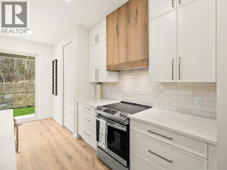 980 Bull Crescent, Kelowna, BC, V1W 0E6 - 11
