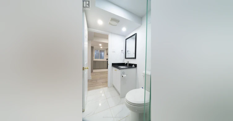 BSMT-72 Sandford Crescent, Whitby, ON, L1R 2S1 - 8