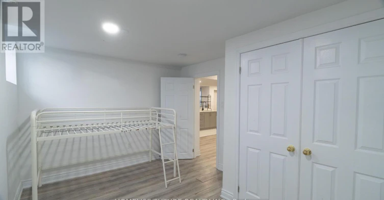 BSMT-72 Sandford Crescent, Whitby, ON, L1R 2S1 - 12
