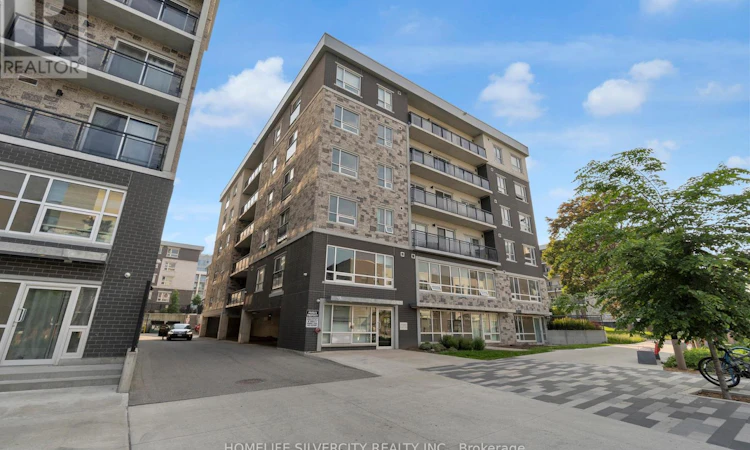 A405-275 Larch Street