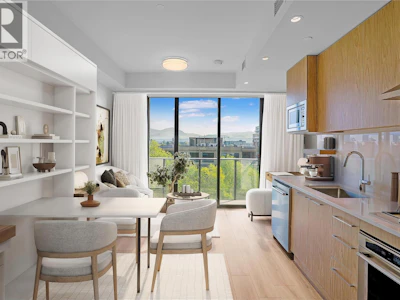309-3051 Abbott Street - 3