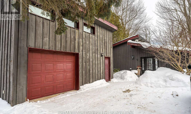 250 Orchard Avenue