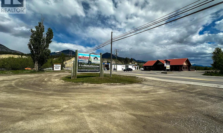 200 2nd Avenue