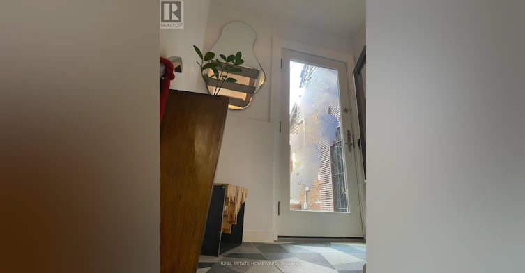 302 Rhodes Avenue, Toronto, ON, M4L 3A3 - 29