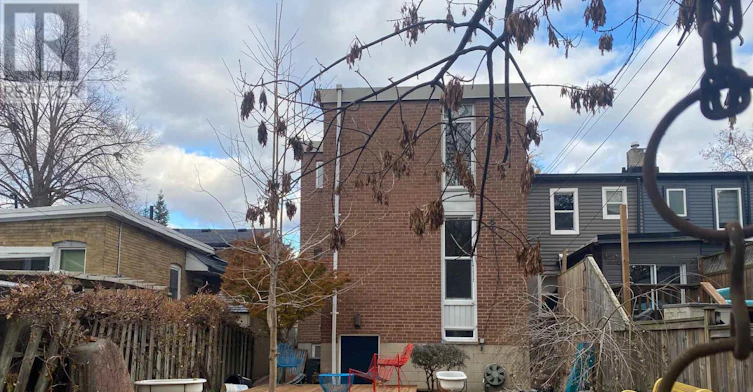 302 Rhodes Avenue, Toronto, ON, M4L 3A3 - 34