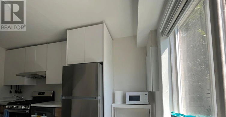 7-5 Sorauren Avenue, Toronto, ON, M6R 2C6 - 47