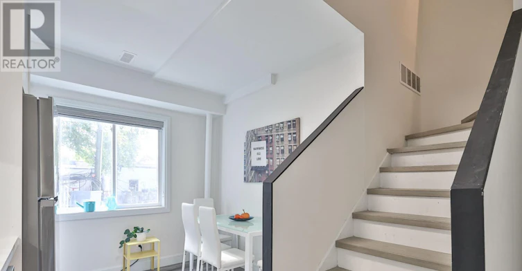 7-5 Sorauren Avenue, Toronto, ON, M6R 2C6 - 25