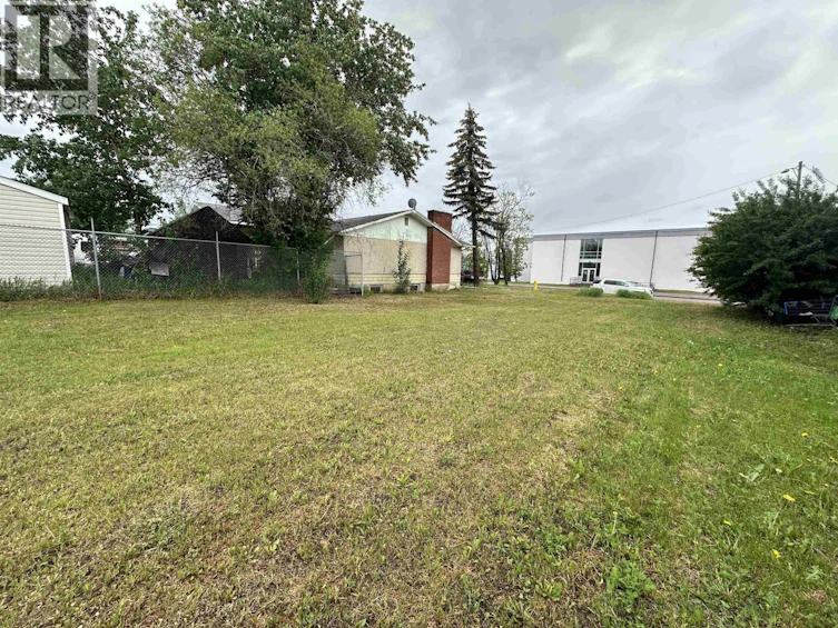 10220 99 Avenue, Fort St. John, BC, V1J 1V4 - 4