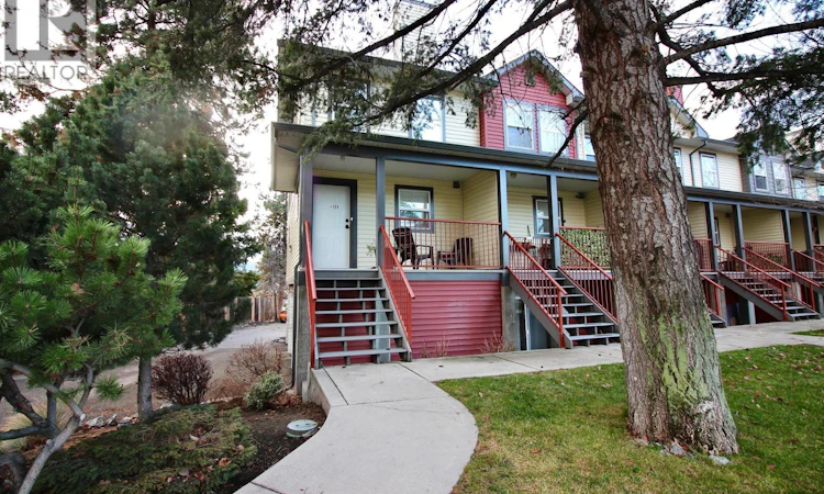 121-2585 Hebert Road