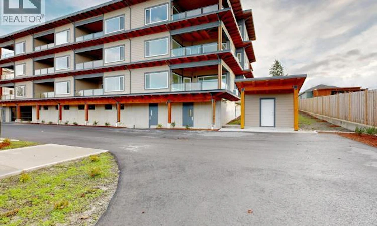 C202-6900 Burnaby Street