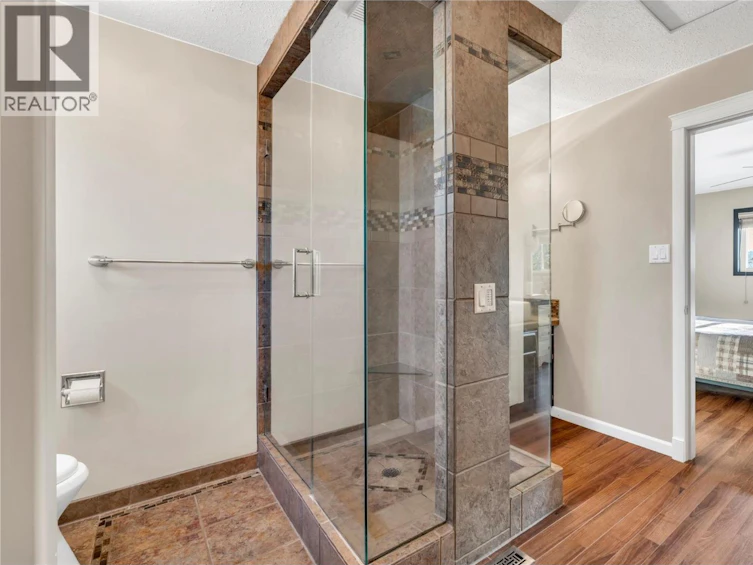 10112 Beavis Place, Summerland, BC, V0H 1Z2 - 33