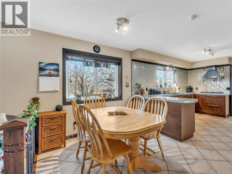 10112 Beavis Place, Summerland, BC, V0H 1Z2 - 14