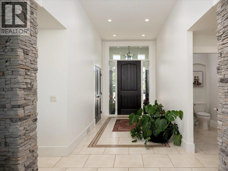 2523 Hillsborough Road, West Kelowna, BC, V1Z 3E8 - 5
