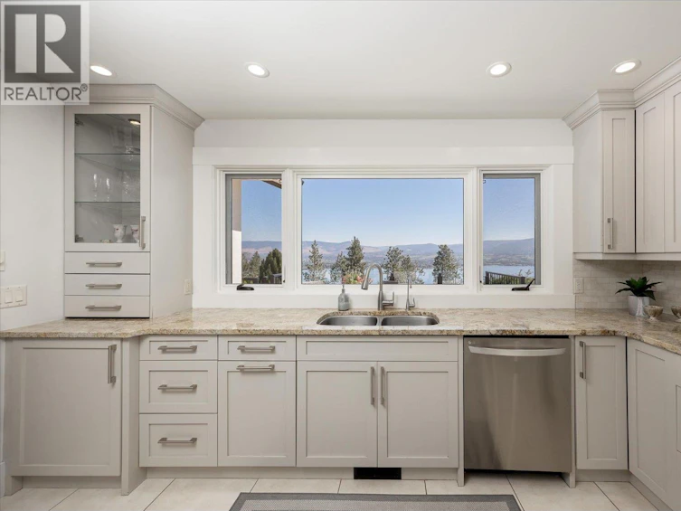 2523 Hillsborough Road, West Kelowna, BC, V1Z 3E8 - 13