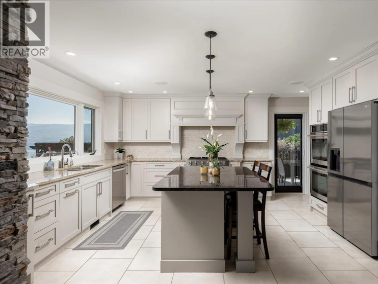 2523 Hillsborough Road, West Kelowna, BC, V1Z 3E8 - 11