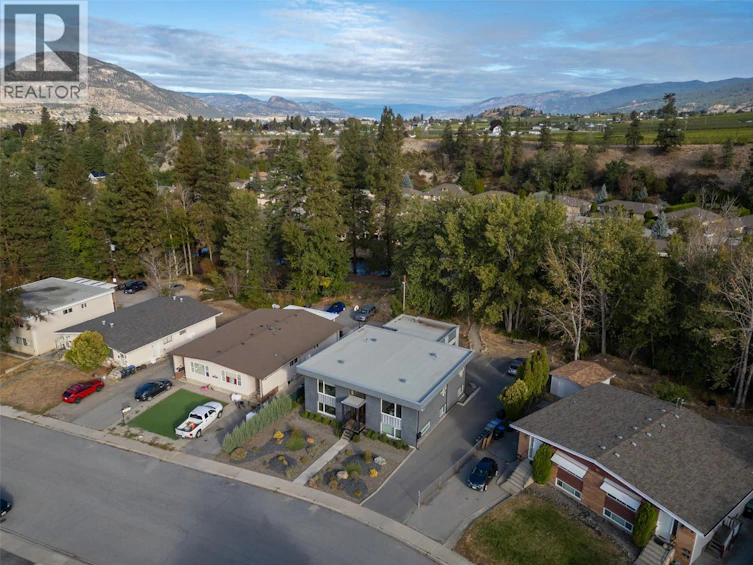 166 Mcpherson Crescent, Penticton, BC, V2A 2N8 - 3