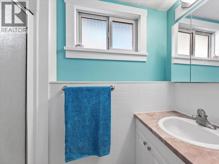 1520 N Highland Drive, Kelowna, BC, V1Y 4K5 - 30