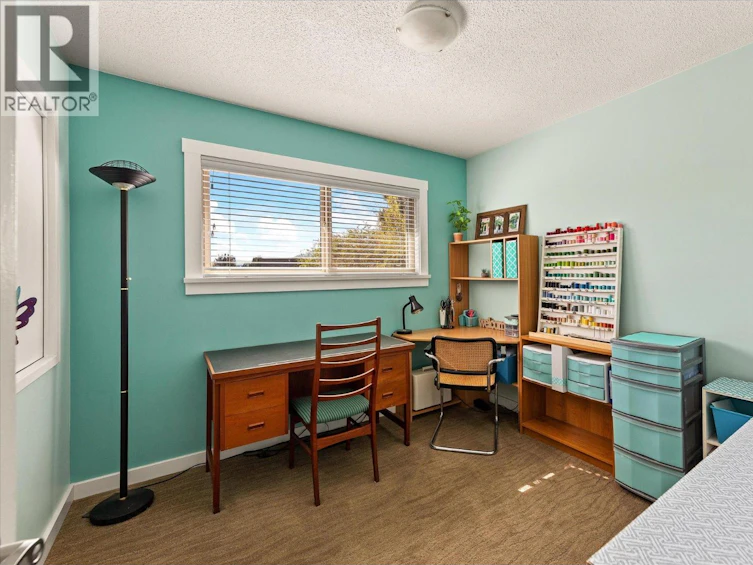 1520 N Highland Drive, Kelowna, BC, V1Y 4K5 - 21