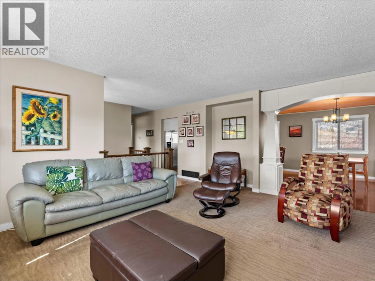 1520 N Highland Drive, Kelowna, BC, V1Y 4K5 - 6