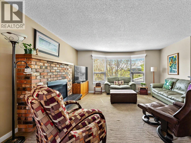 1520 N Highland Drive, Kelowna, BC, V1Y 4K5 - 7