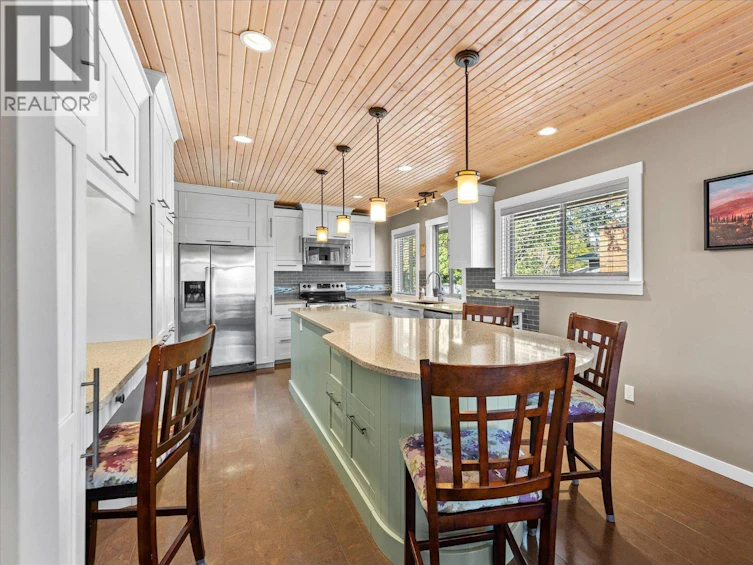 1520 N Highland Drive, Kelowna, BC, V1Y 4K5 - 11