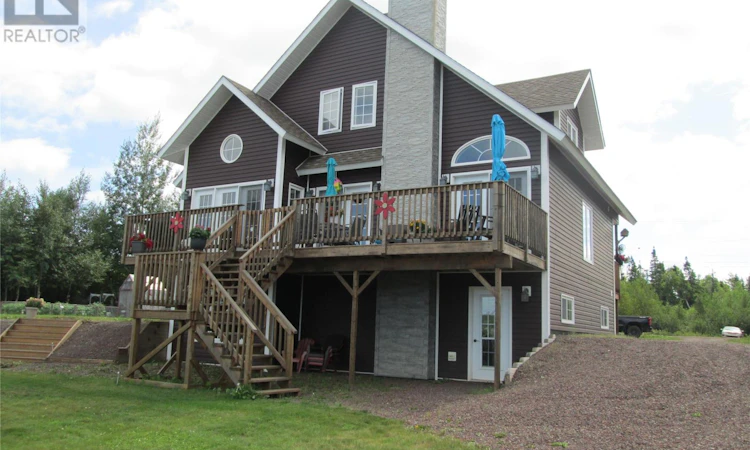 4 Riverbank Road