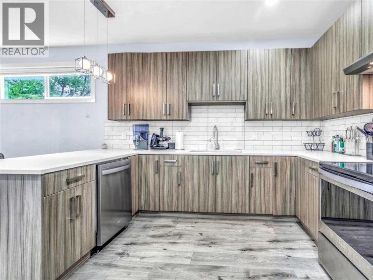 1-782 Coopland Crescent, Kelowna, BC, V1Y 2V1 - 8