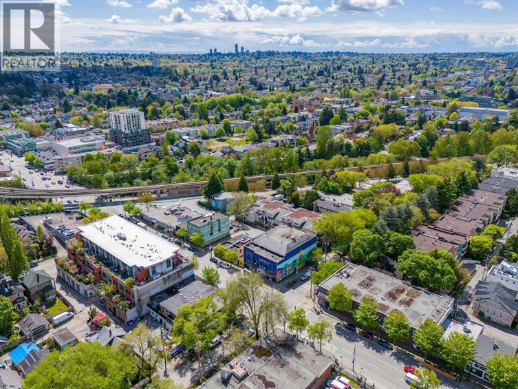 2211 Commercial Drive, Vancouver, BC, V5N 4B6 - 22